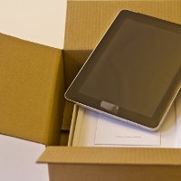 Unboxing the Apple iPad, por inUse Experience (via Flickr)