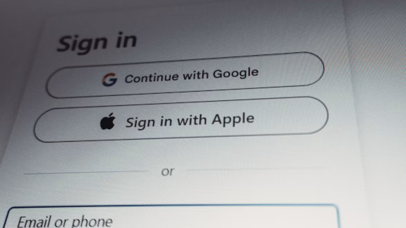 ¿Me pueden obligar a registrarme para comprar online?